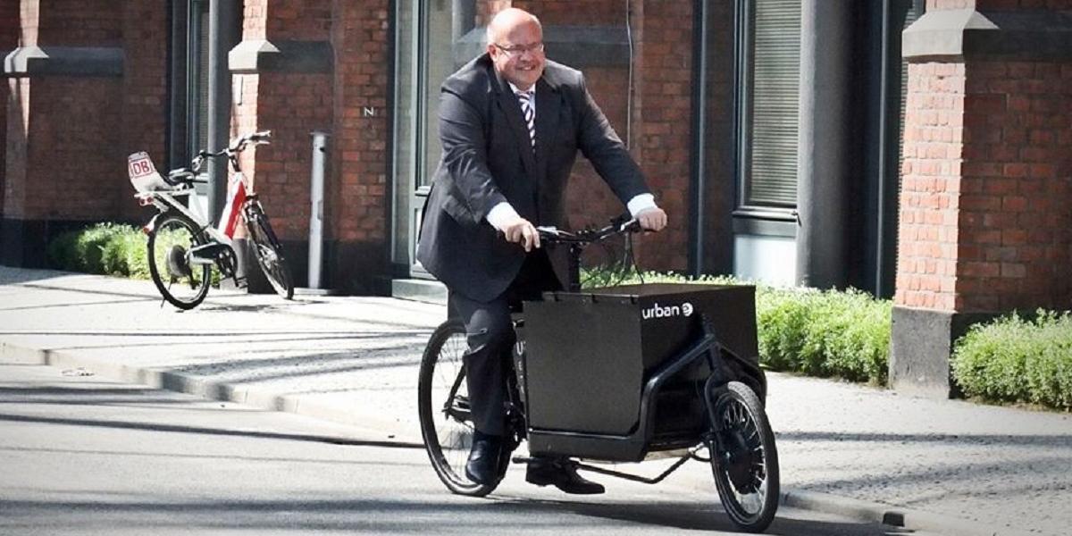 Altmeier mit Cargo Bike